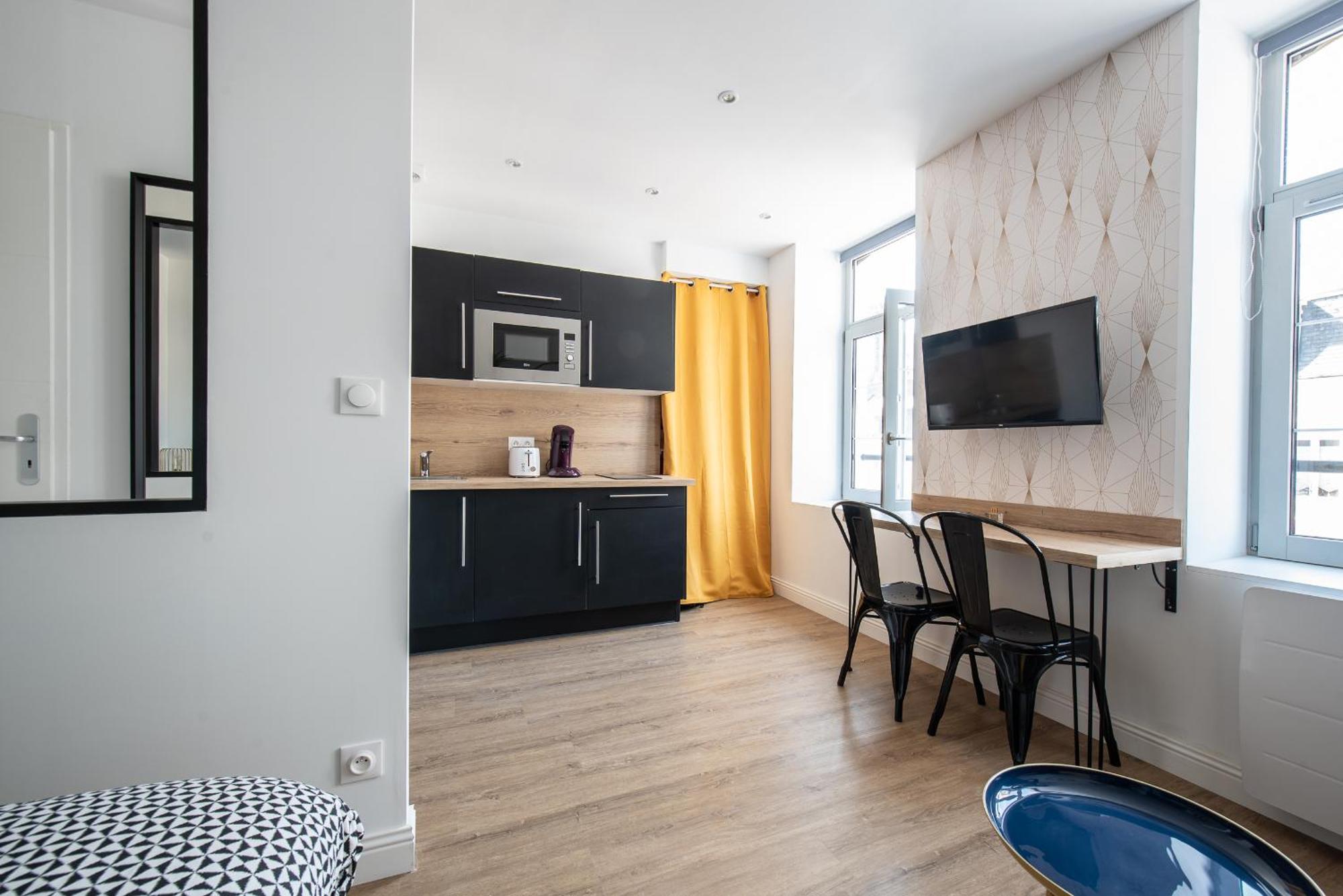 Au Nouveau Boulonnais - 4 Appartements Charmants Pour Couples, Familles Et Groupe D'Amis, Vieille Ville Et Centre Ville De Boulogne Sur Mer Exterior foto