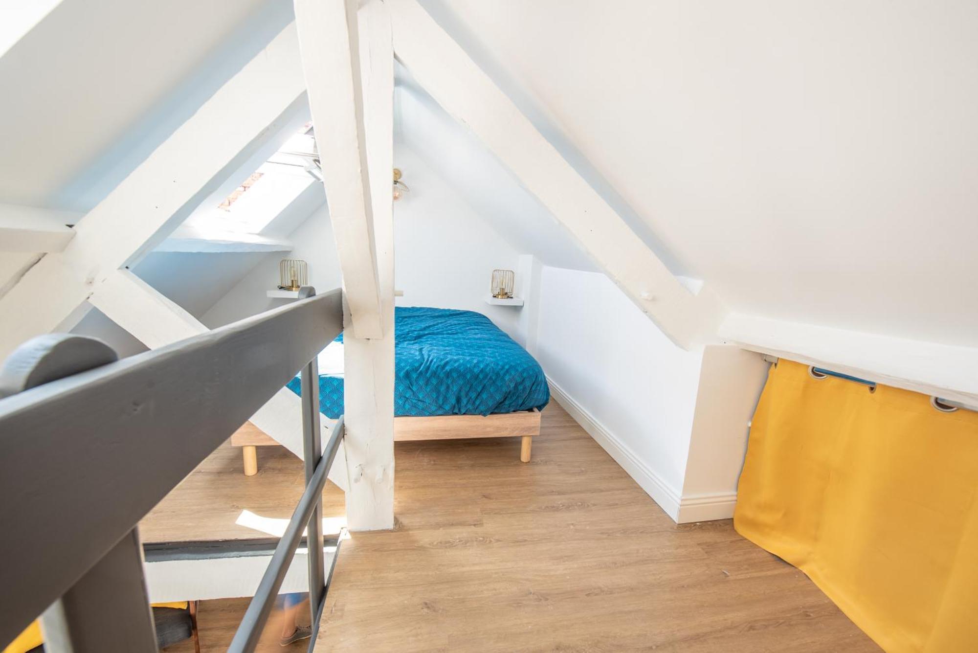 Au Nouveau Boulonnais - 4 Appartements Charmants Pour Couples, Familles Et Groupe D'Amis, Vieille Ville Et Centre Ville De Boulogne Sur Mer Exterior foto